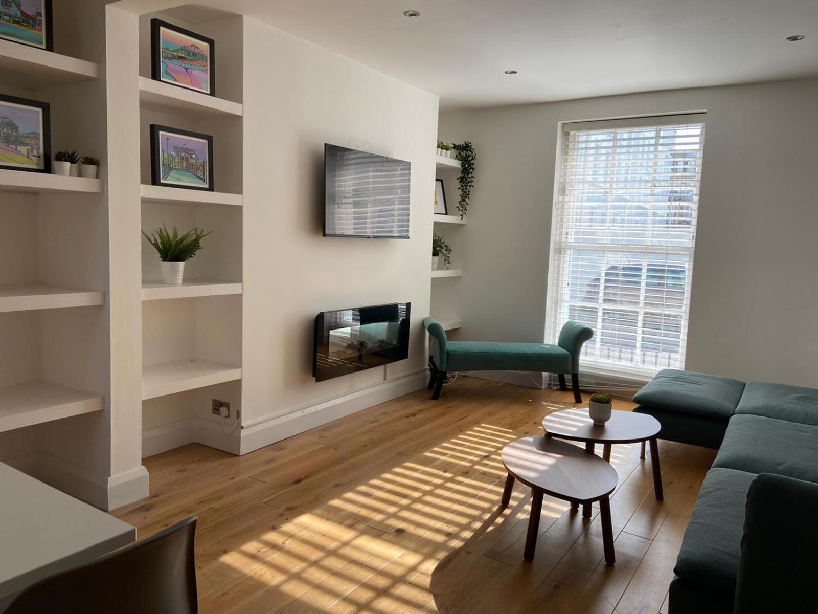 فيلا Warwick House - Stunning House With Terrace And Sea Views, Sleeps 11 رذينج المظهر الخارجي الصورة