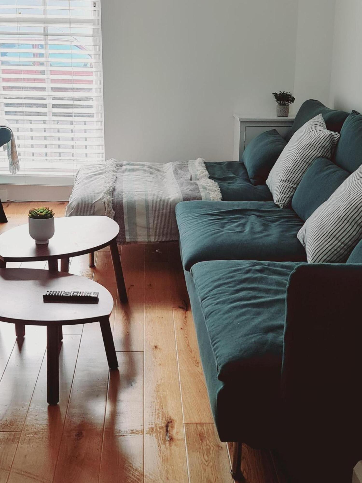 فيلا Warwick House - Stunning House With Terrace And Sea Views, Sleeps 11 رذينج الغرفة الصورة